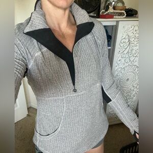 Lululemon run light 1/2 zip. Size 8-10